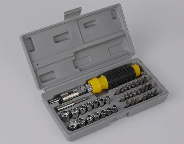 Set Giotán Ratchet: Uirlisí Gairmiúla le haghaidh Éifeachtúlacht agus Beachtas Feabhsaithe